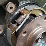 wymiana szczek hamulca recznego bmw e46 naprawa hamulca recznego zestaw naprawczy 0021