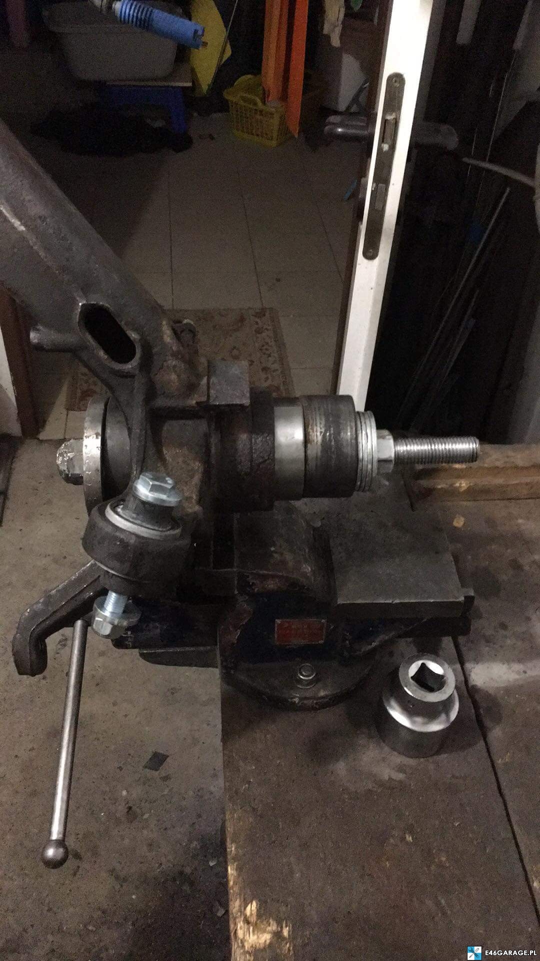wymiana-piasty-i-lozyska-bmw-e46e